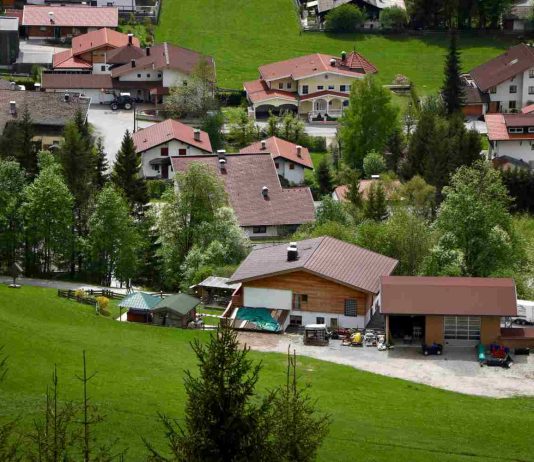 Location Bazougers : pourquoi ce village attire de nouveaux habitants ? Location Bazougers